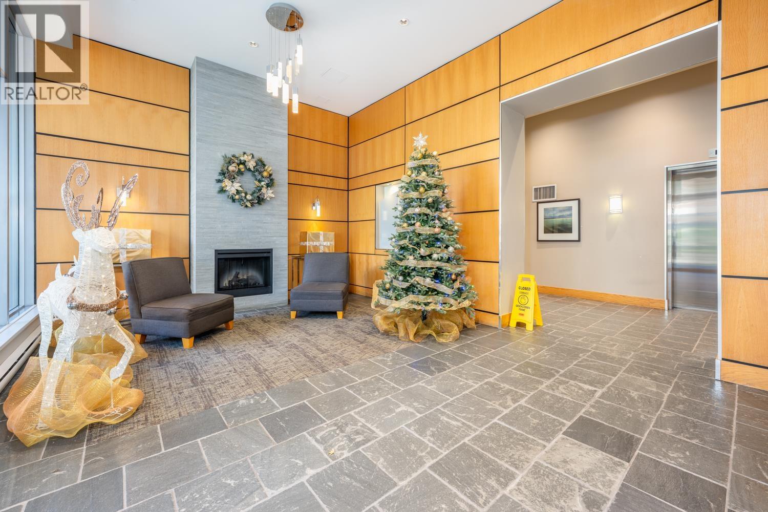 2608 2289 Yukon Crescent, Burnaby, British Columbia  V5C 0B2 - Photo 3 - R3071330