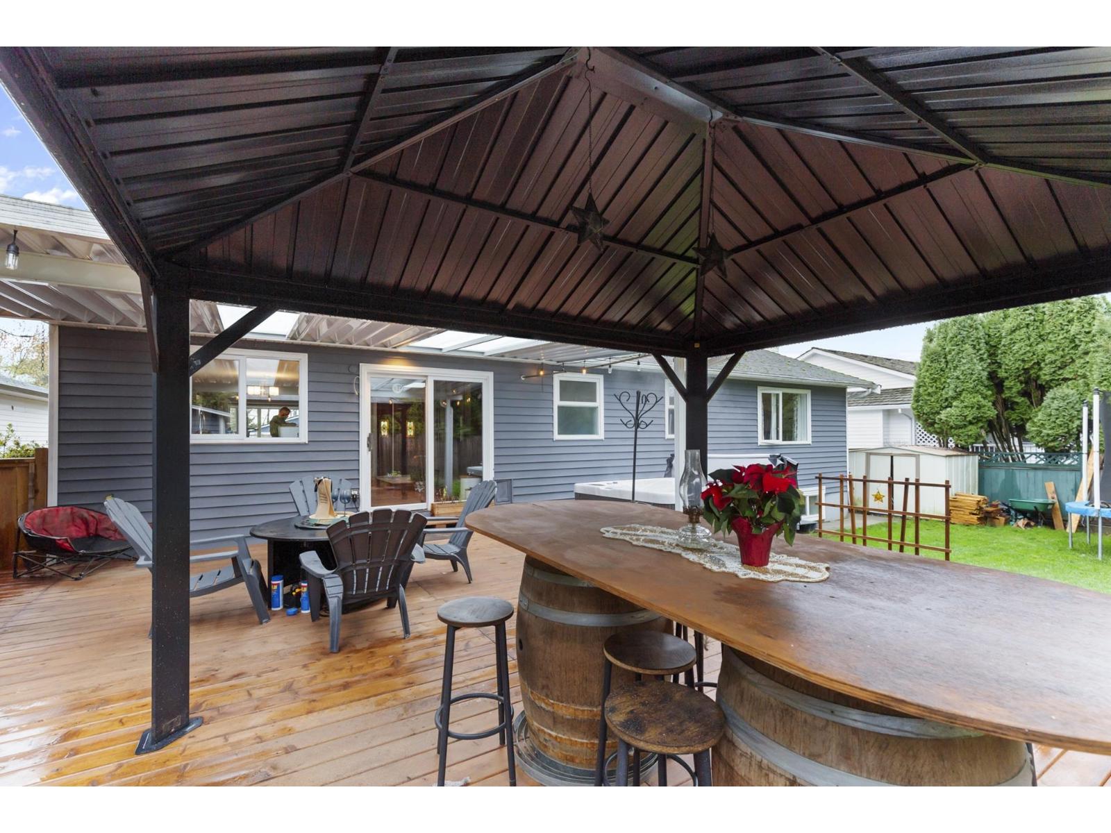 32983 Whidden Avenue, Mission, British Columbia  V2V 6G4 - Photo 11 - R3071404