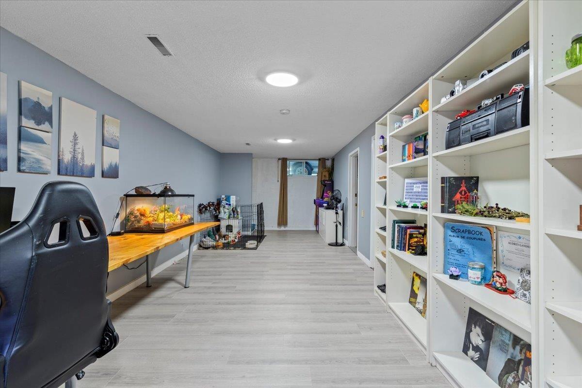 32983 Whidden Avenue, Mission, British Columbia  V2V 6G4 - Photo 26 - R3071404