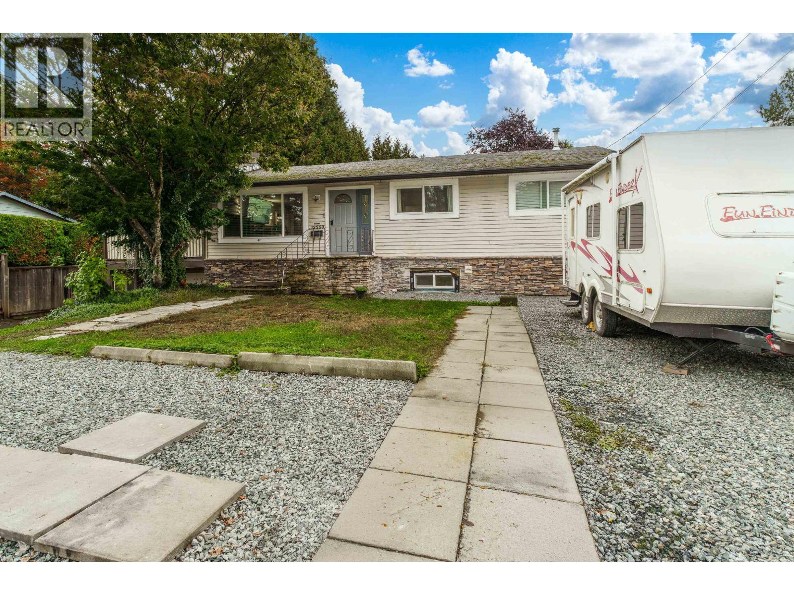 12250 218 Street, Maple Ridge, British Columbia  V2X 5M5 - Photo 4 - R3071398