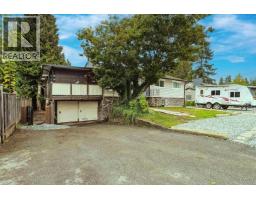 <div class="price">$1,175,000</div> 12250 218 Street, Maple Ridge<br><div style="margin-bottom:8px;"><small>Exp Realty</small></div><div class='bed_bath'>5 Bed | 2 Bath</div>