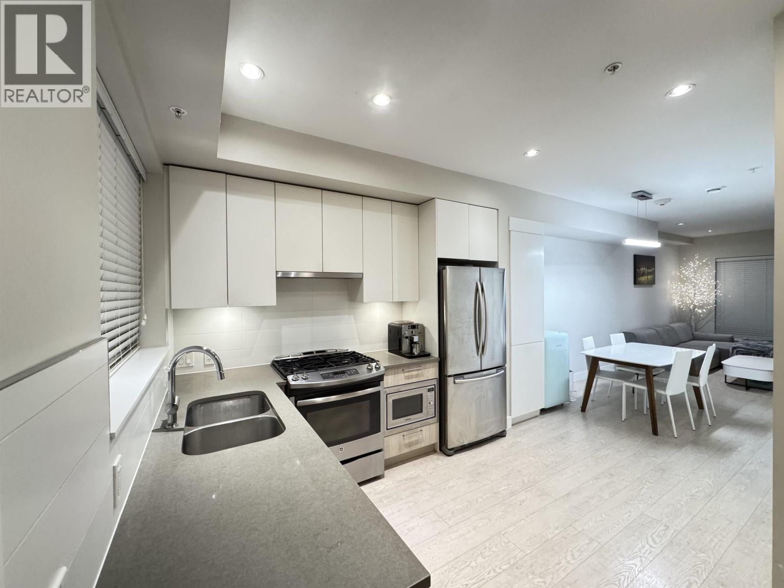 7 5122 Canada Way, Burnaby, British Columbia  V5E 0C3 - Photo 7 - R3069035