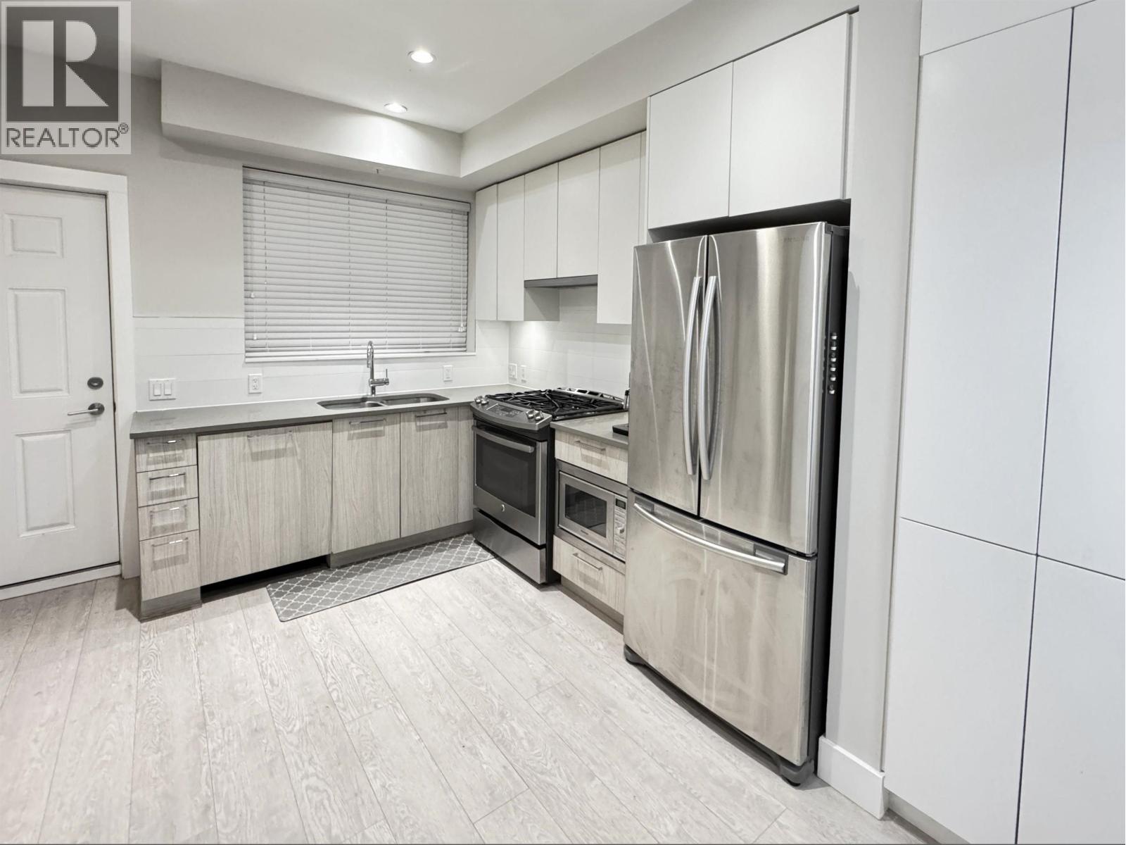 7 5122 Canada Way, Burnaby, British Columbia  V5E 0C3 - Photo 8 - R3069035