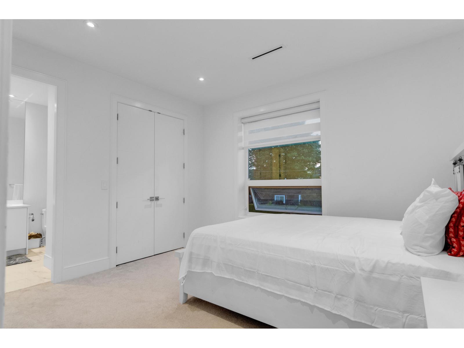 1440 Maple Street, White Rock, British Columbia  V4B 4N2 - Photo 21 - R3071260