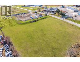 615 Gillard Street Wallaceburg, Chatham, Ca