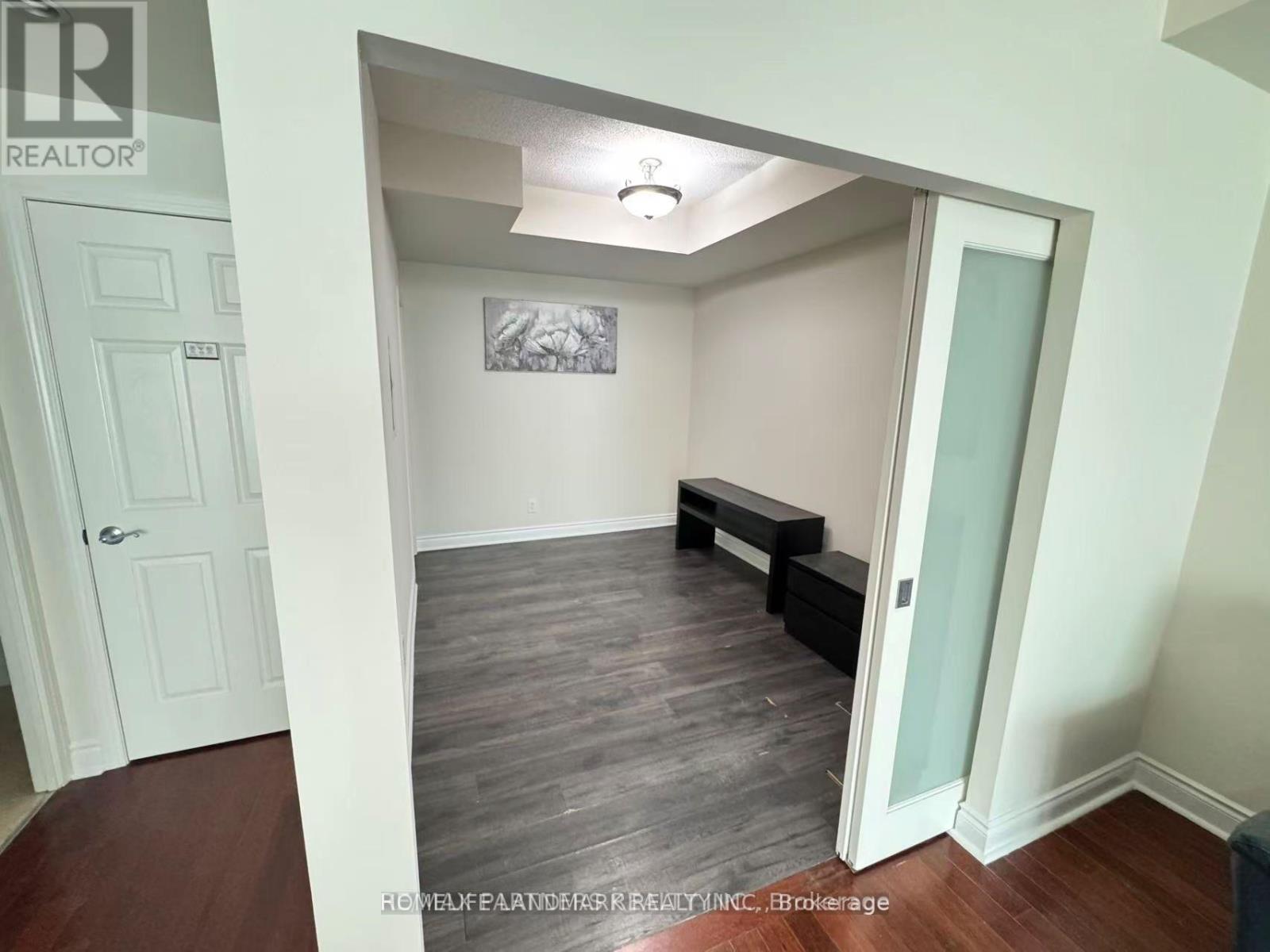 108 - 31 Olive Avenue, Toronto, Ontario  M2N 4N4 - Photo 5 - C12591642