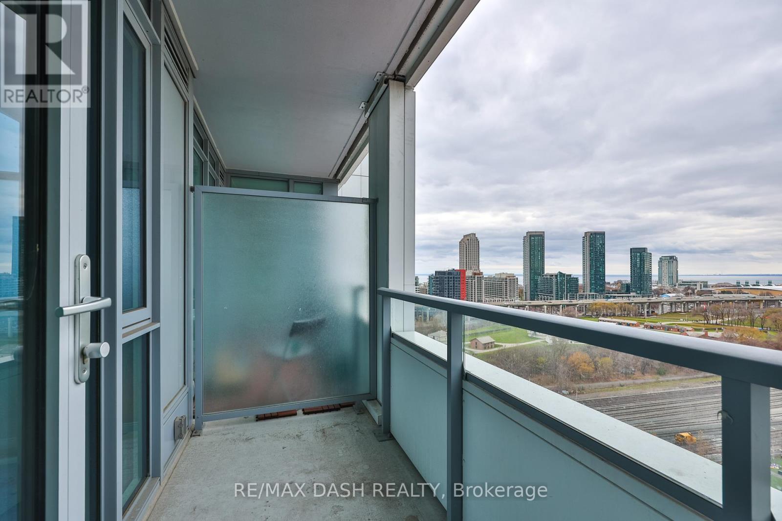 1508w - 27 Bathurst Street, Toronto, Ontario  M5V 0R1 - Photo 29 - C12591576