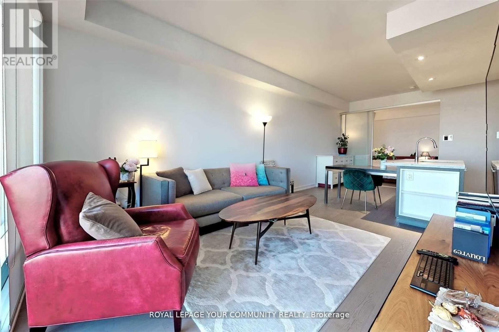 4803 - 488 University Ave Avenue, Toronto, Ontario  M5G 0C1 - Photo 5 - C12591678