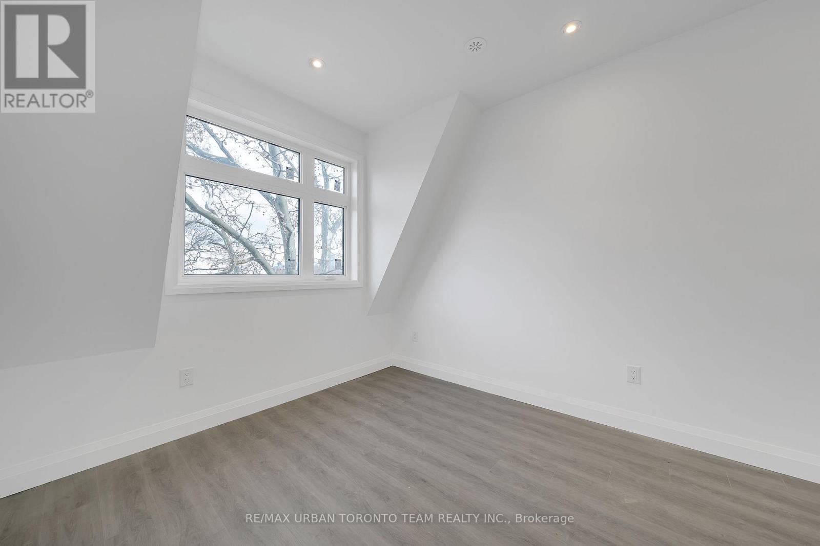 Third - 474 Montrose Avenue, Toronto, Ontario  M6G 3H1 - Photo 6 - C12591654