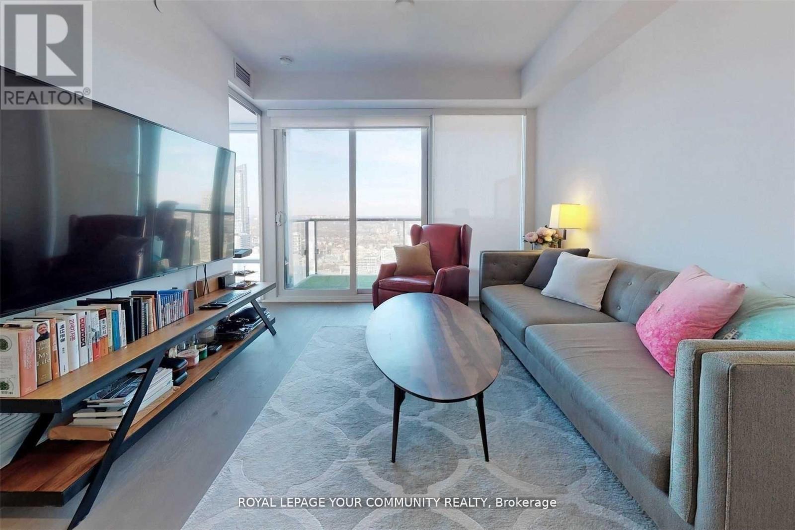 4803 - 488 University Ave Avenue, Toronto, Ontario  M5G 0C1 - Photo 2 - C12591678