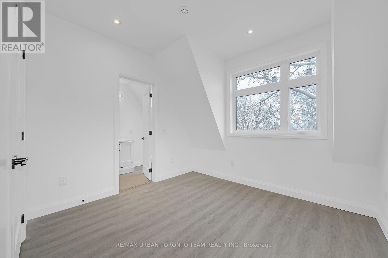 Third - 474 Montrose Avenue, Toronto, Ontario  M6G 3H1 - Photo 7 - C12591654
