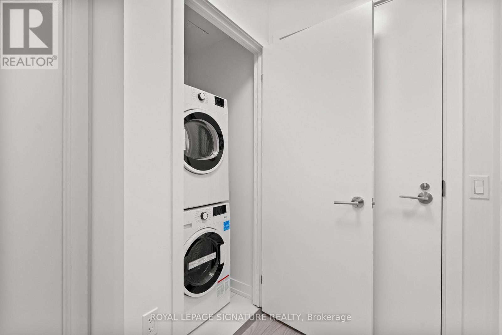 608s - 110 Broadway Avenue, Toronto, Ontario  M4P 1V7 - Photo 9 - C12591694