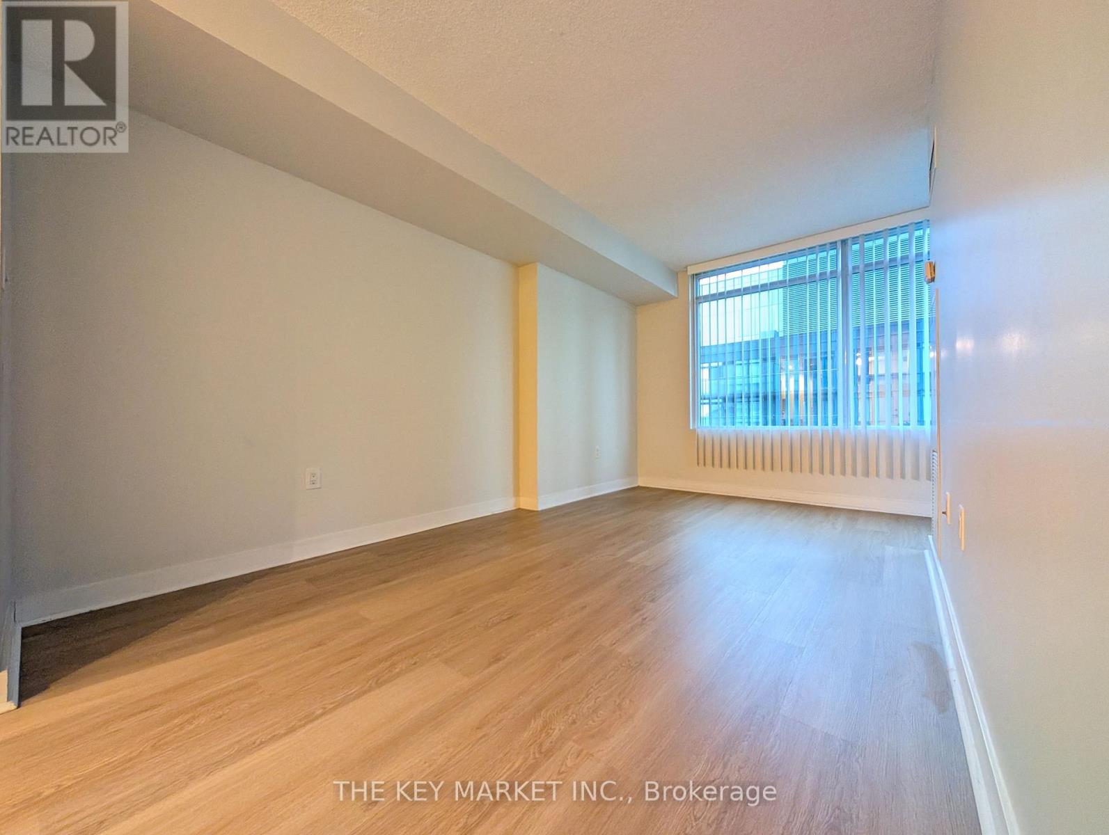 1805 - 25 Telegram Mews, Toronto, Ontario  M5V 3Z1 - Photo 12 - C12591700