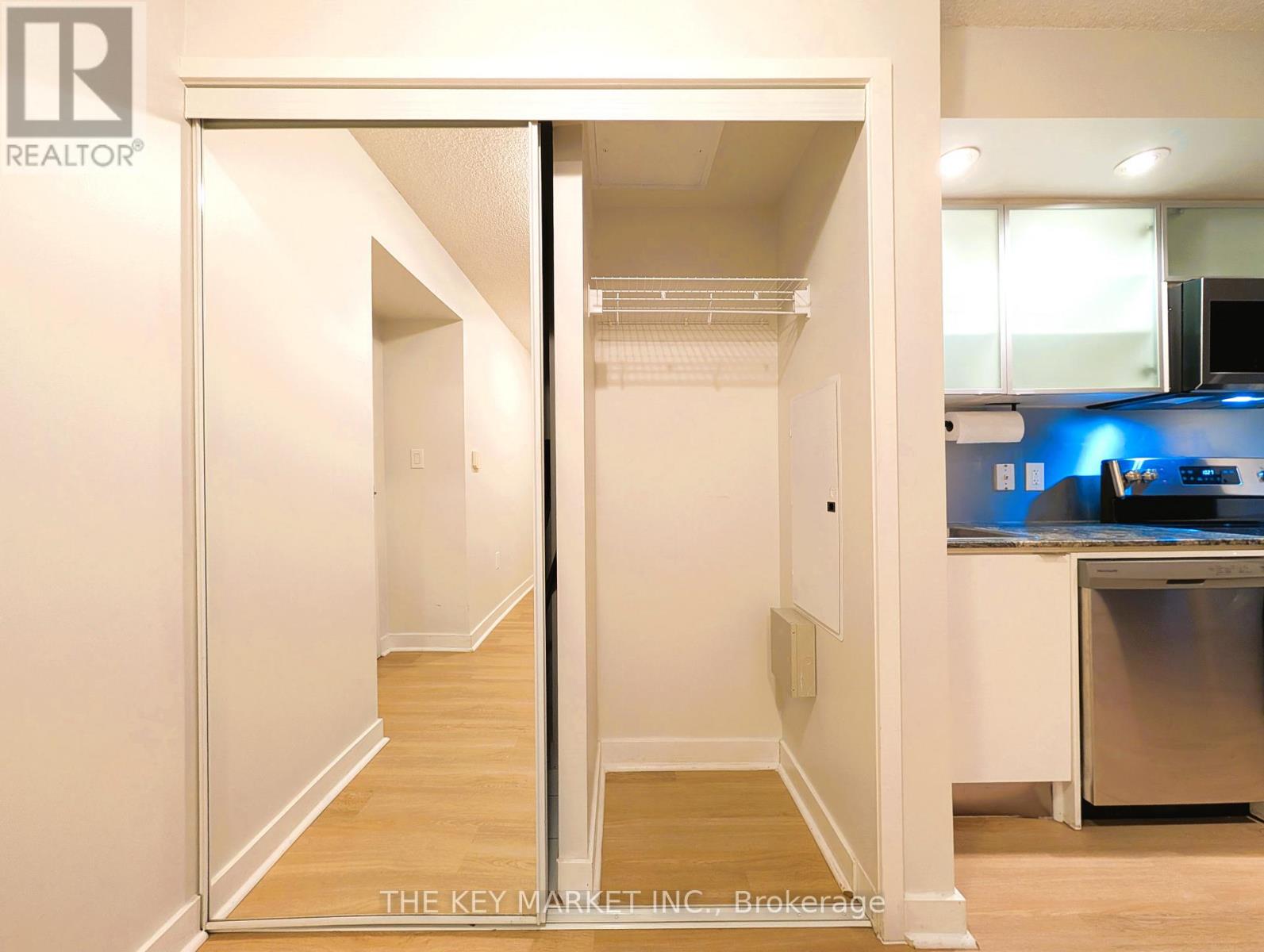 1805 - 25 Telegram Mews, Toronto, Ontario  M5V 3Z1 - Photo 24 - C12591700