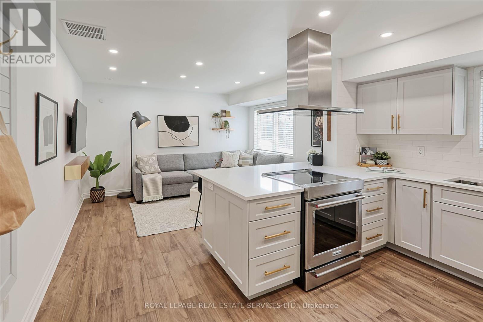 113 - 40 MERCHANT LANE, Toronto, Ontario