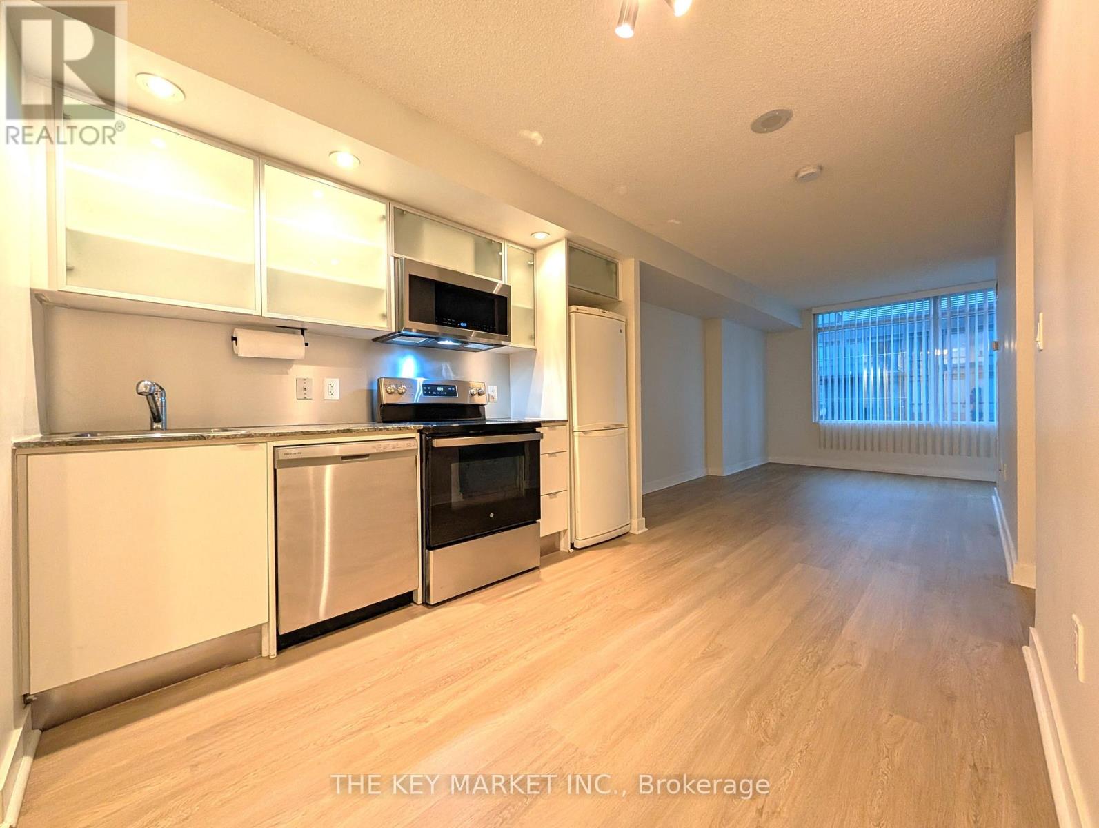 1805 - 25 Telegram Mews, Toronto, Ontario  M5V 3Z1 - Photo 11 - C12591700