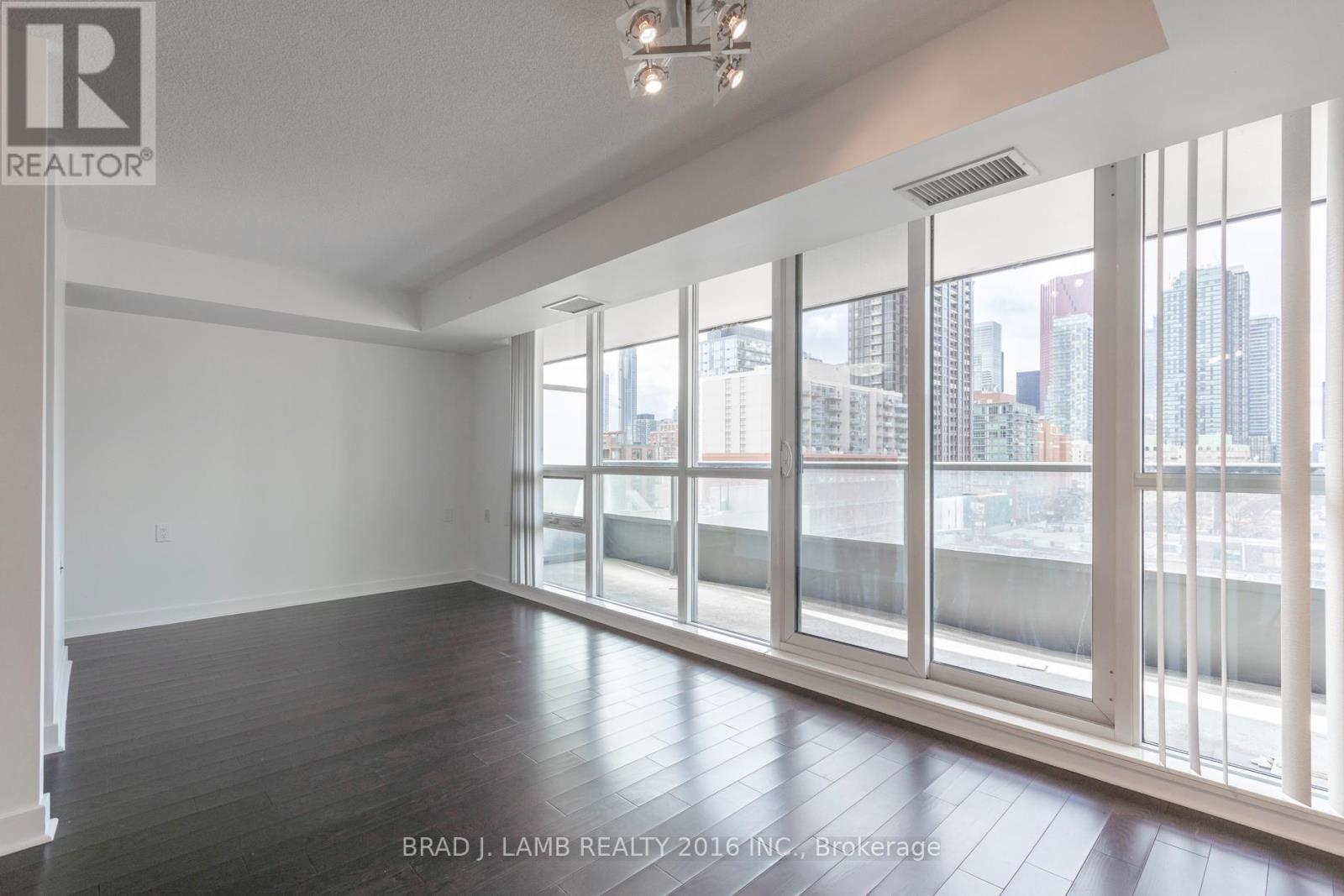 1011 - 320 Richmond Street, Toronto, Ontario  M5A 1P9 - Photo 8 - C12591798