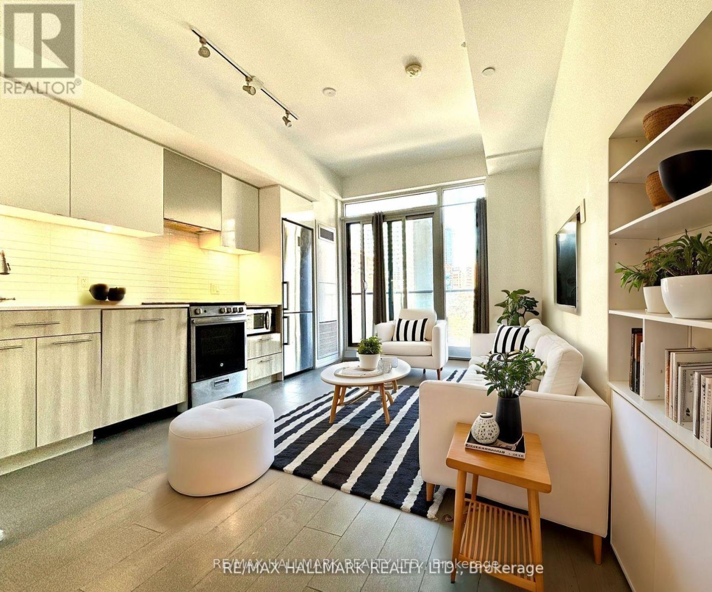 420 - 251 Jarvis Street, Toronto, Ontario  M5B 0C3 - Photo 2 - C12591856