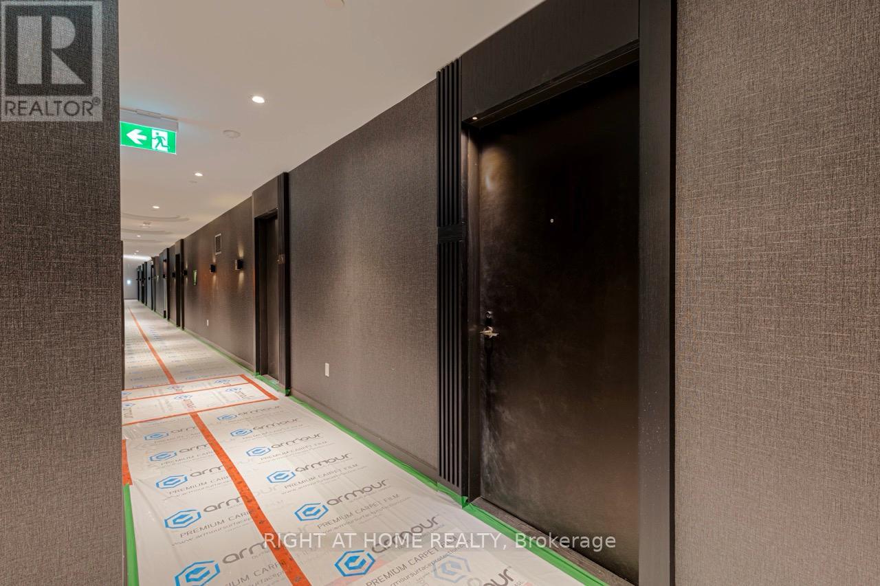 LPH09 - 120 BROADWAY AVENUE, Toronto, Ontario