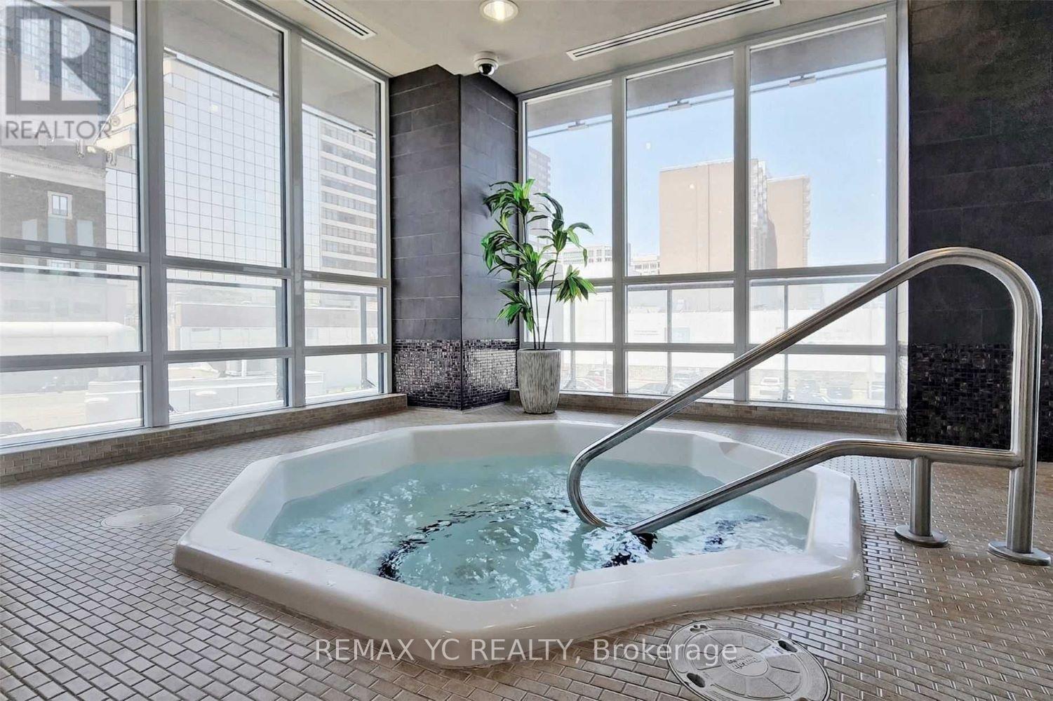 1608 - 825 Church Street S, Toronto, Ontario  M4W 3Z4 - Photo 14 - C12591954