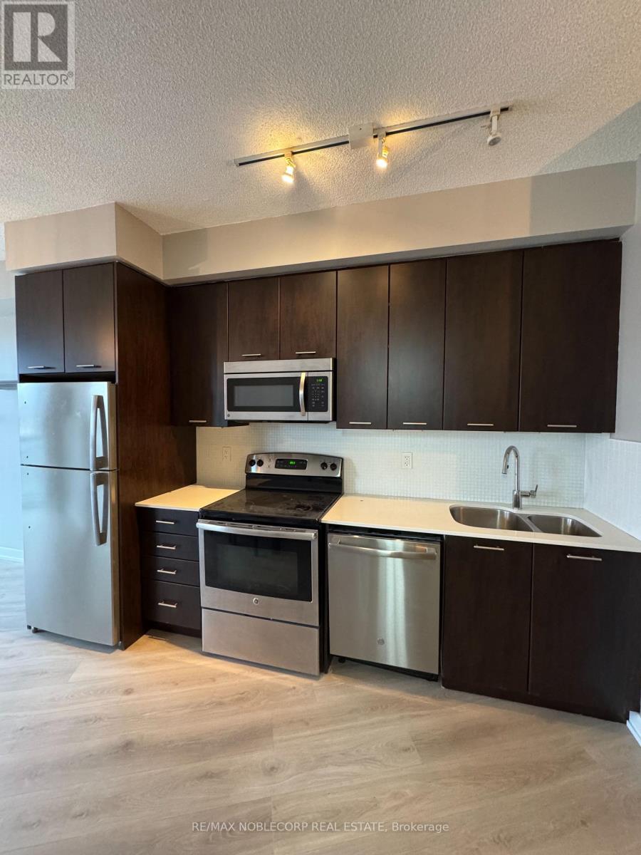 802 - 50 Bruyeres Mews, Toronto, Ontario  M5V 0H8 - Photo 2 - C12591974