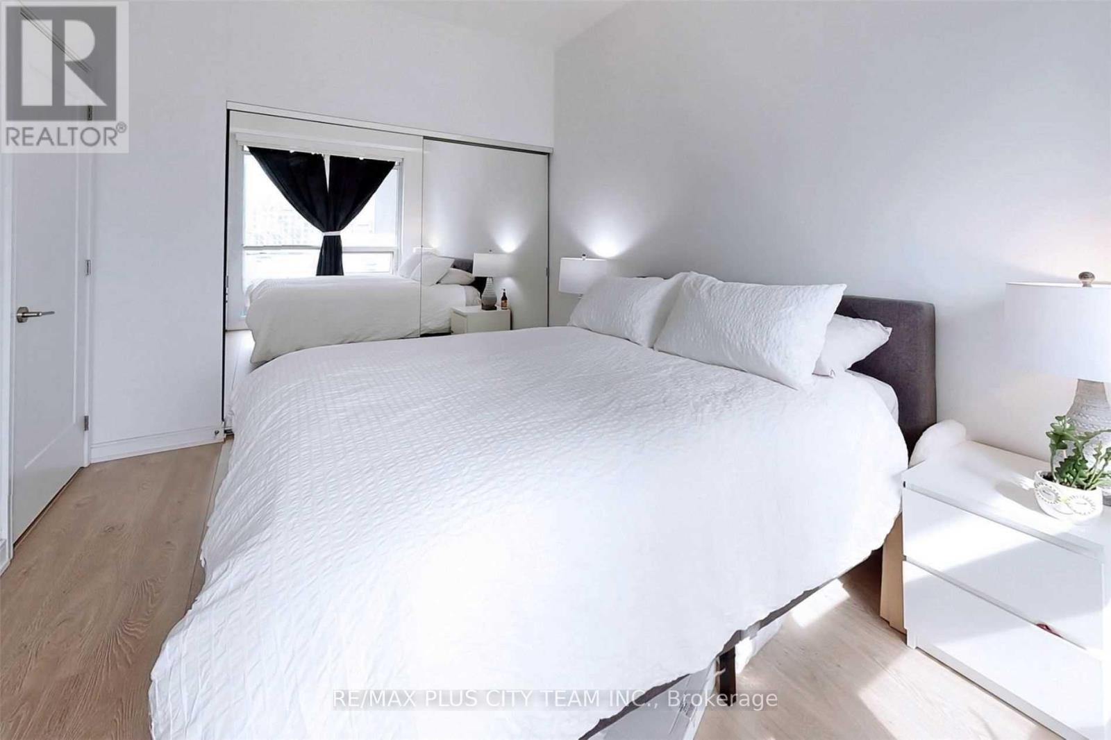 2208 - 88 Scott Street, Toronto, Ontario  M5E 0A9 - Photo 15 - C12592034