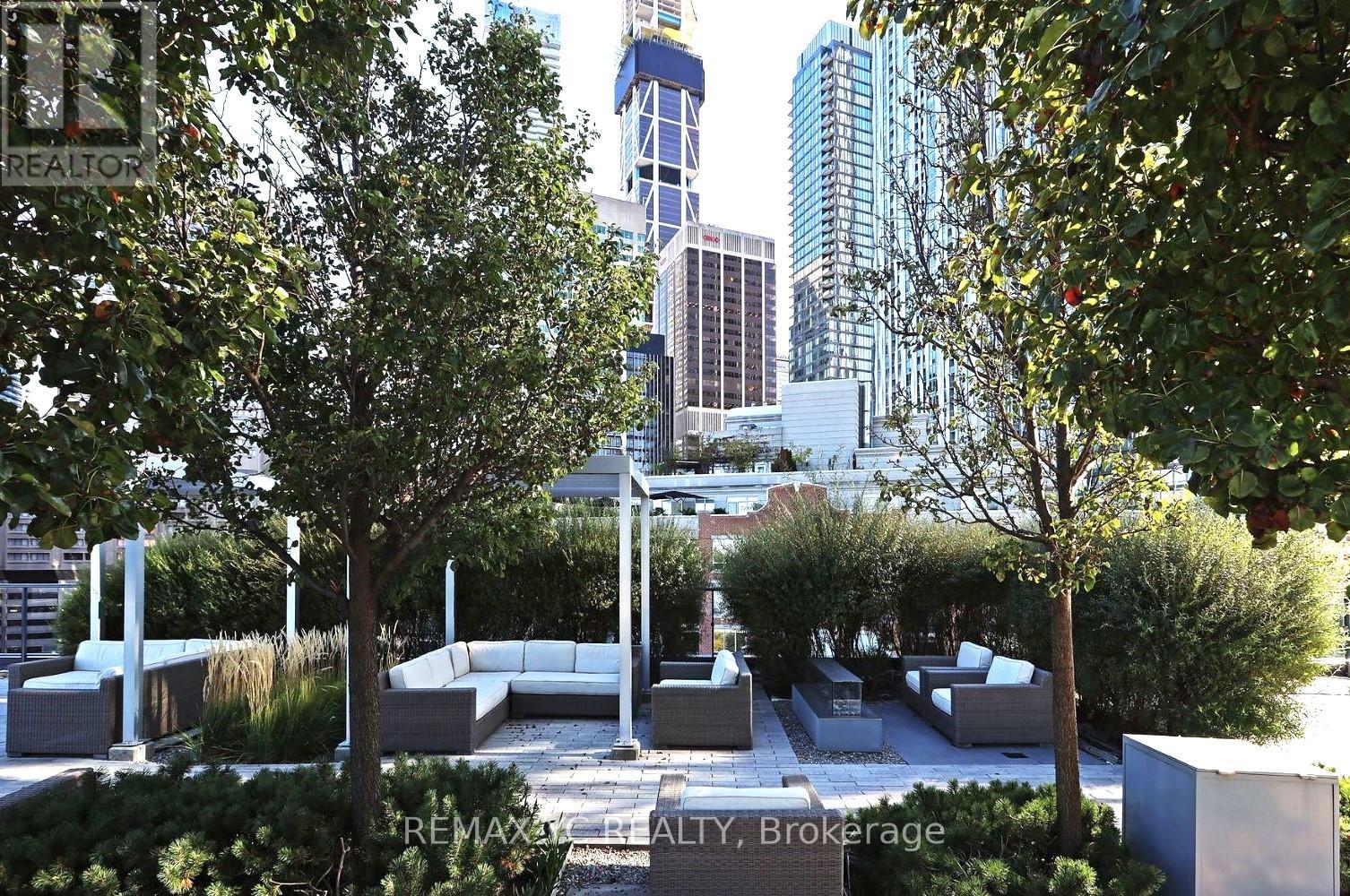 1608 - 825 Church Street S, Toronto, Ontario  M4W 3Z4 - Photo 22 - C12591954