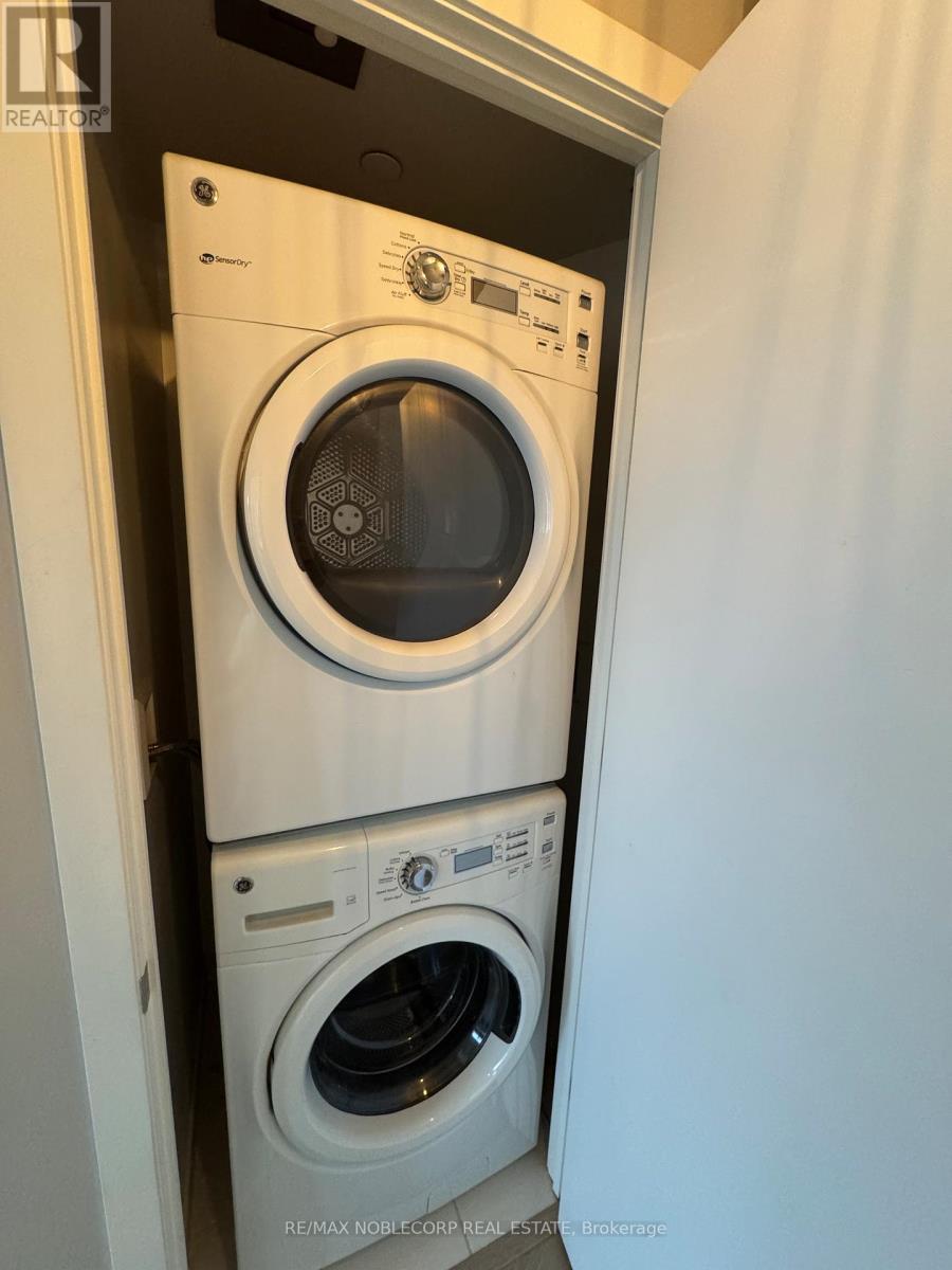 802 - 50 Bruyeres Mews, Toronto, Ontario  M5V 0H8 - Photo 6 - C12591974