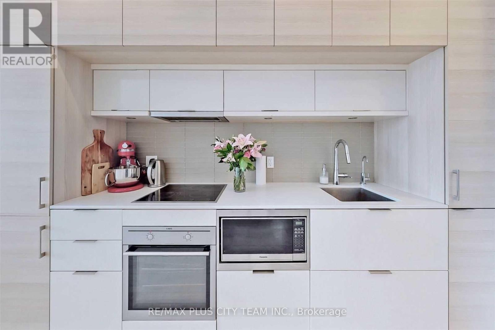 2208 - 88 Scott Street, Toronto, Ontario  M5E 0A9 - Photo 9 - C12592034