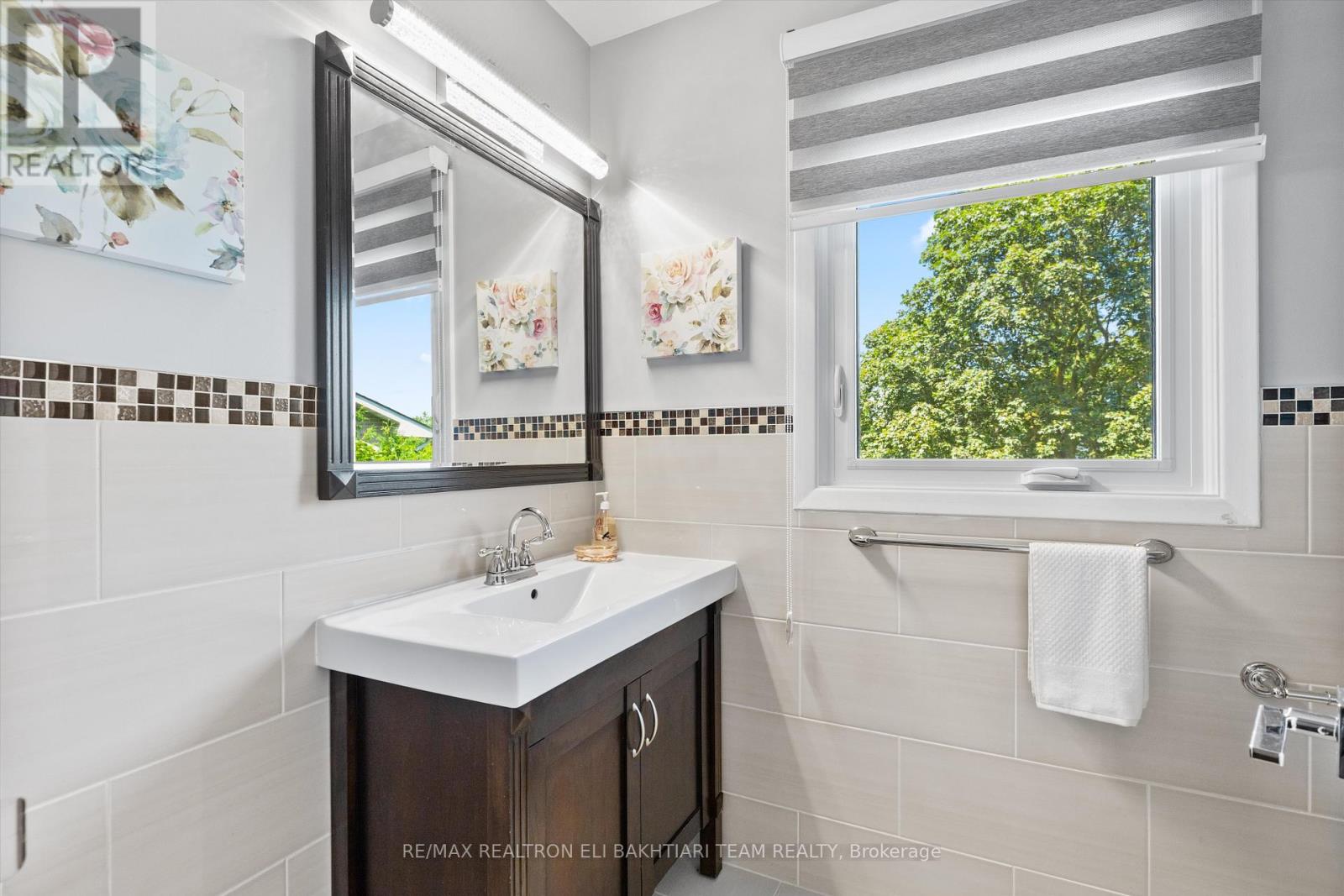 1 Donmac Drive, Toronto, Ontario  M3B 1N4 - Photo 22 - C12592224