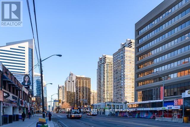 273 Sheppard Avenue W, Toronto, Ontario  M2N 1N4 - Photo 17 - C12592246