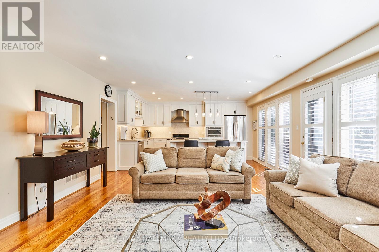 106 Kimbark Boulevard, Toronto, Ontario  M5N 2Y2 - Photo 16 - C12592318