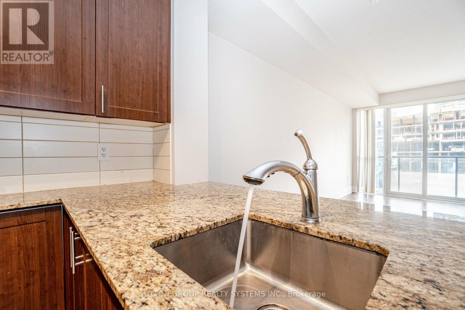 617 - 560 Front Street W, Toronto, Ontario  M5V 1C1 - Photo 9 - C12592178