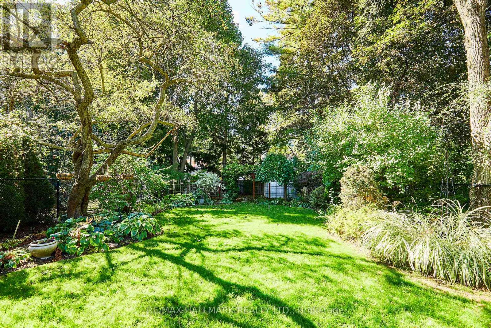 106 Kimbark Boulevard, Toronto, Ontario  M5N 2Y2 - Photo 41 - C12592318