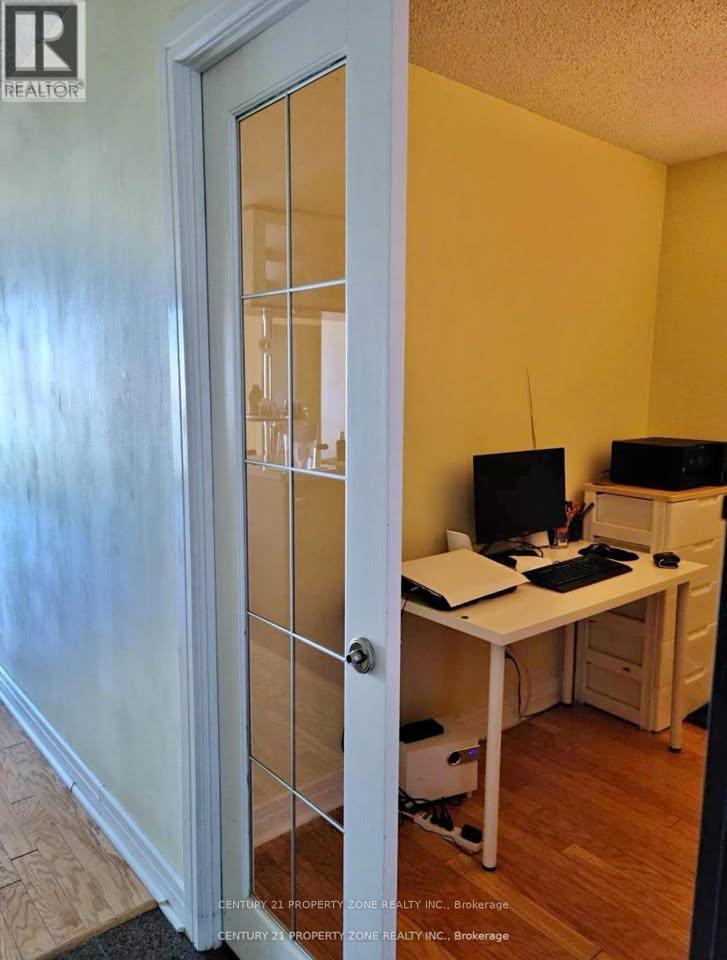 Uph01 - 16 Harrison Garden Boulevard, Toronto, Ontario  M2N 7J6 - Photo 11 - C12592342