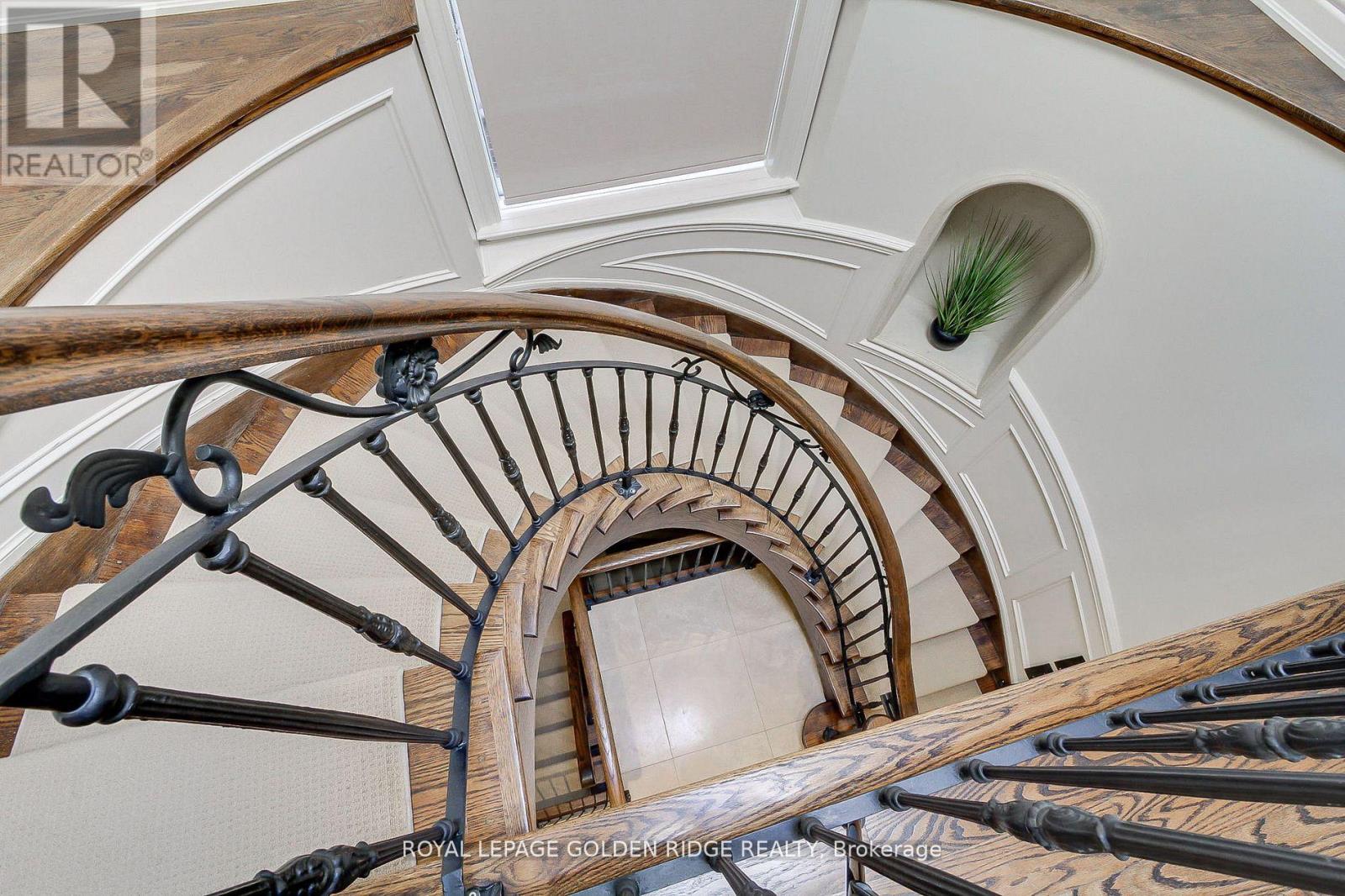 99 Bannockburn Avenue, Toronto, Ontario  M5M 2M9 - Photo 12 - C12592506