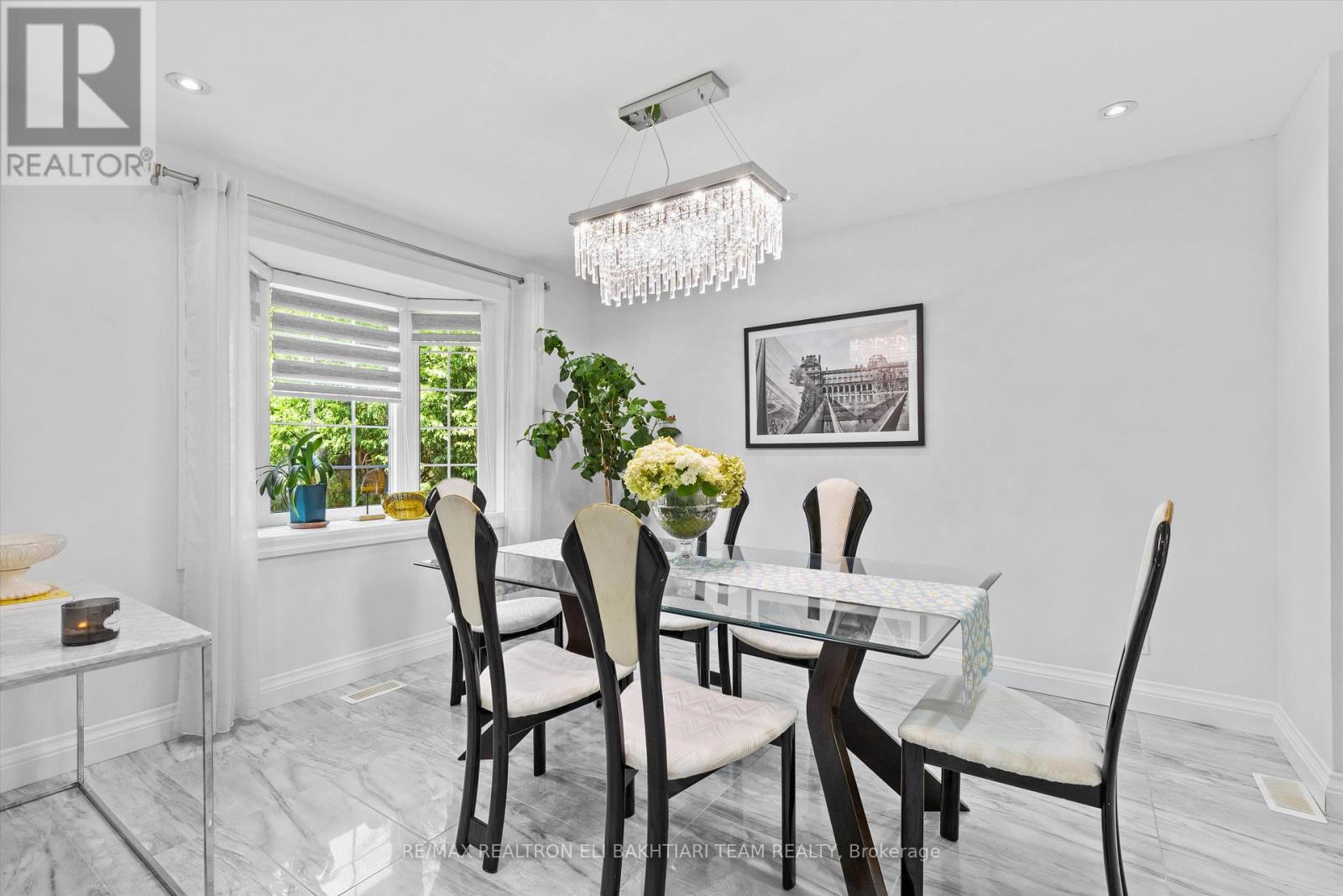 1 Donmac Drive, Toronto, Ontario  M3B 1N4 - Photo 10 - C12592224