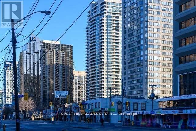 273 Sheppard Avenue W, Toronto, Ontario  M2N 1N4 - Photo 18 - C12592246