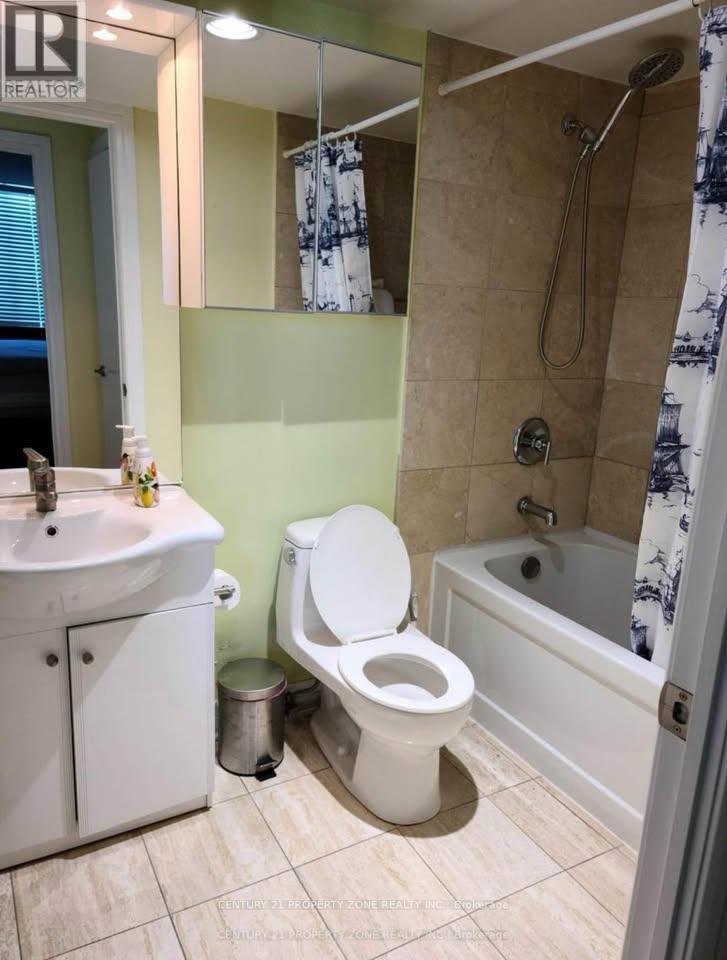 Uph01 - 16 Harrison Garden Boulevard, Toronto, Ontario  M2N 7J6 - Photo 12 - C12592342