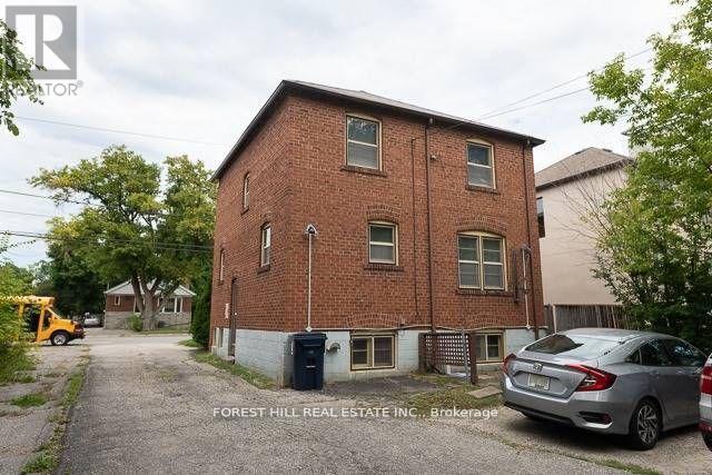 273 Sheppard Avenue W, Toronto, Ontario  M2N 1N4 - Photo 4 - C12592246
