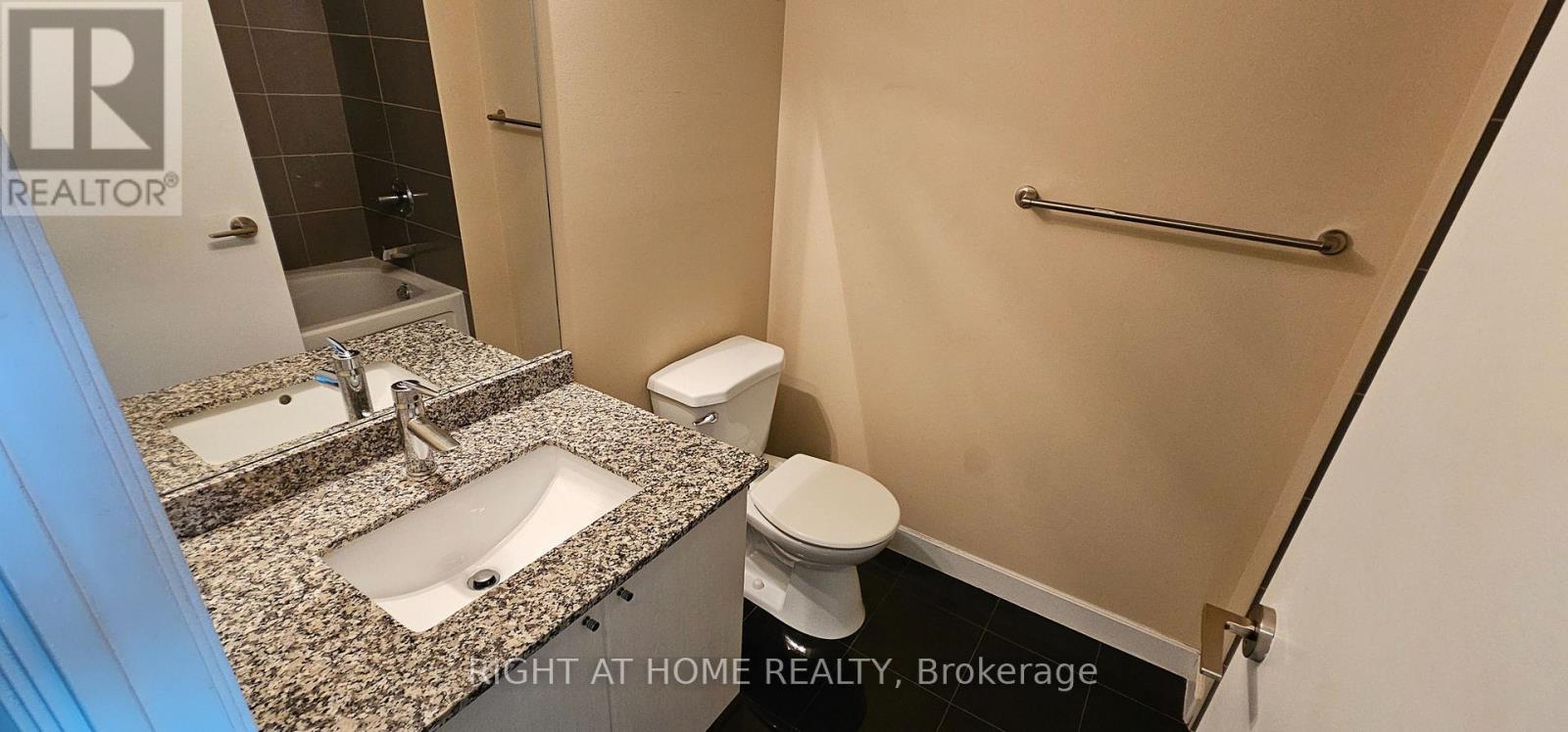 1109 - 18 Harbour Street, Toronto, Ontario  M5J 2Z6 - Photo 19 - C12592604