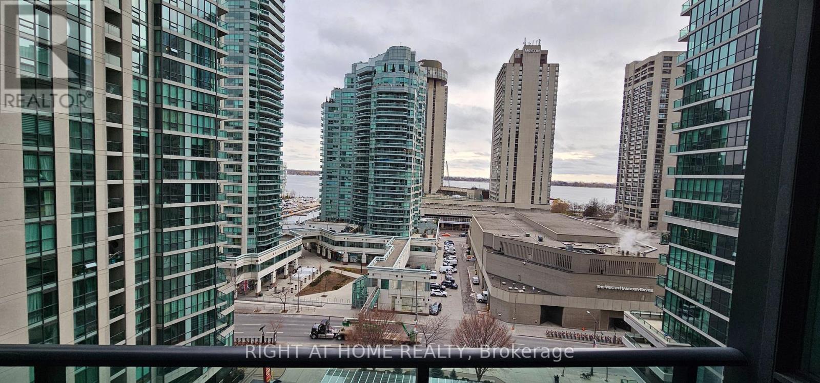 1109 - 18 Harbour Street, Toronto, Ontario  M5J 2Z6 - Photo 23 - C12592604