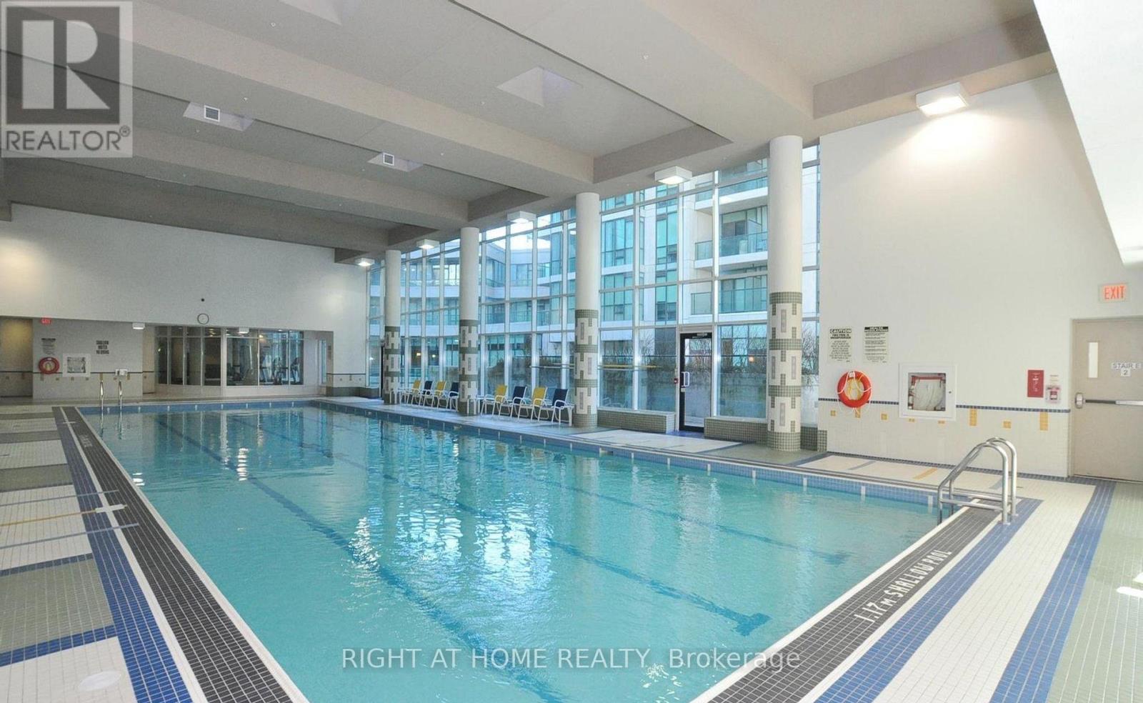 1109 - 18 Harbour Street, Toronto, Ontario  M5J 2Z6 - Photo 33 - C12592604