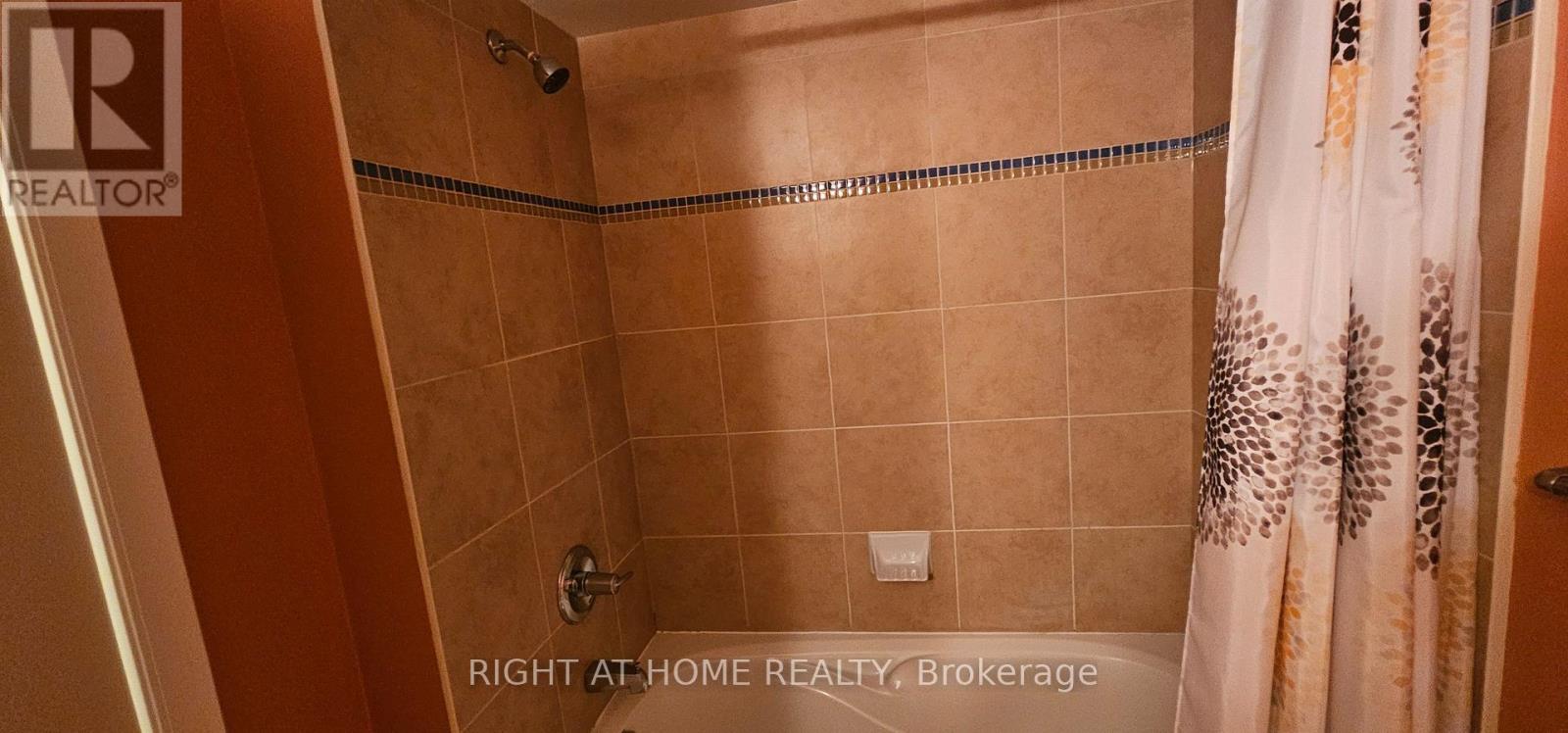 1109 - 18 Harbour Street, Toronto, Ontario  M5J 2Z6 - Photo 12 - C12592604