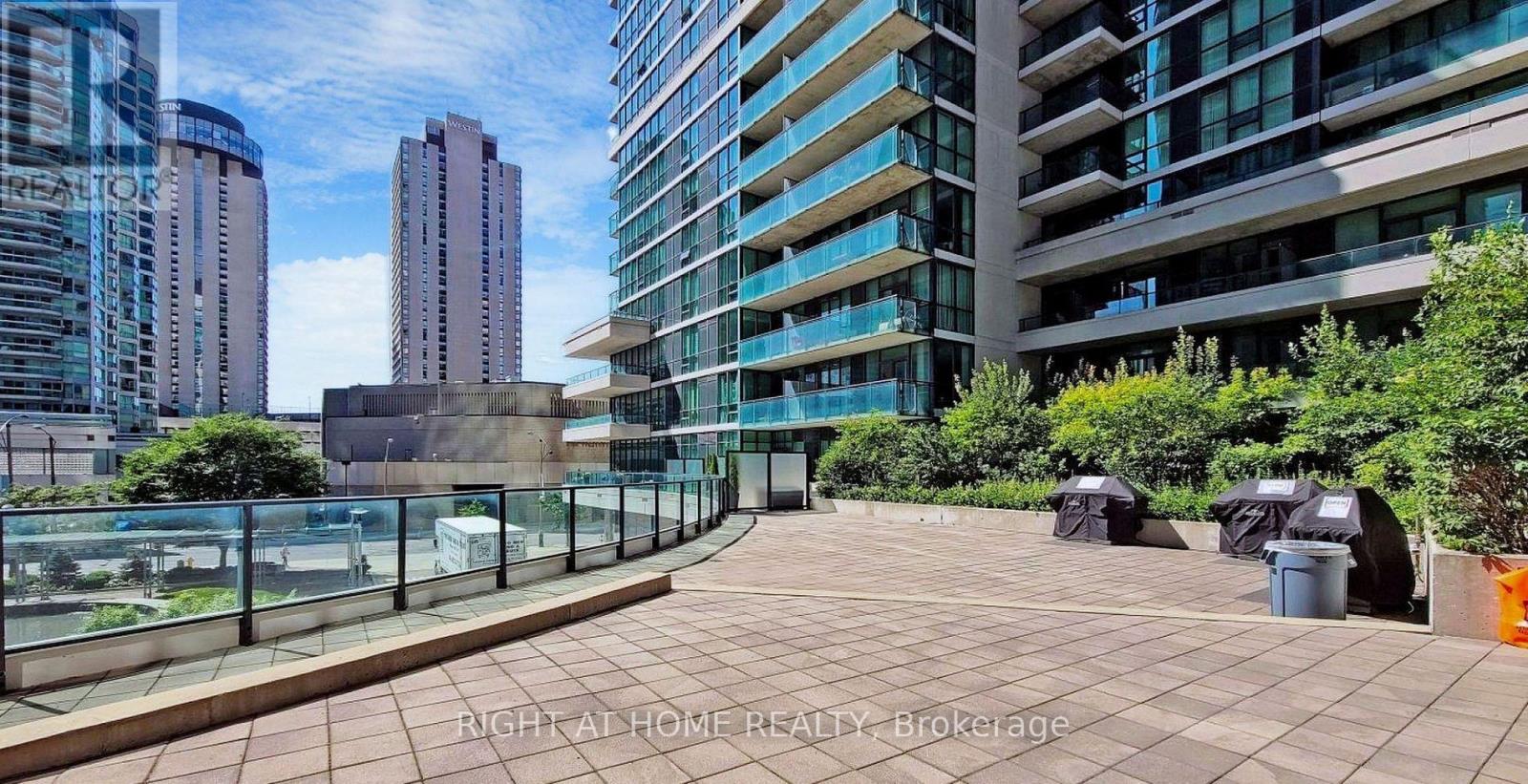 1109 - 18 Harbour Street, Toronto, Ontario  M5J 2Z6 - Photo 34 - C12592604