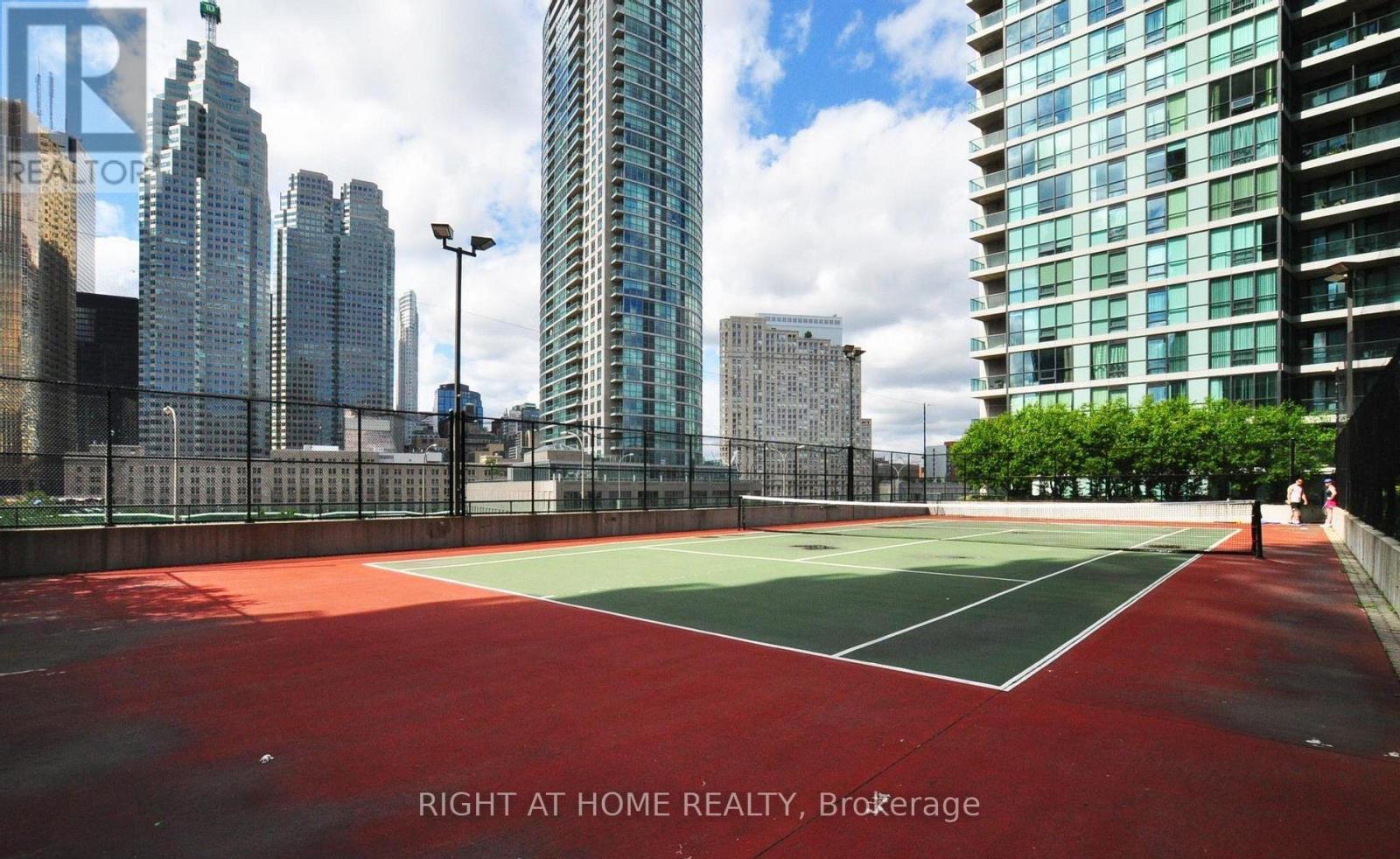 1109 - 18 Harbour Street, Toronto, Ontario  M5J 2Z6 - Photo 28 - C12592604