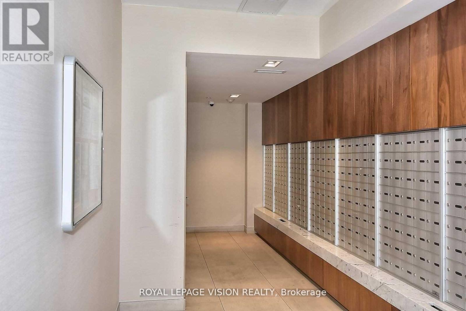 402 - 6 Sonic Way, Toronto, Ontario  M3C 0P2 - Photo 10 - C12592436