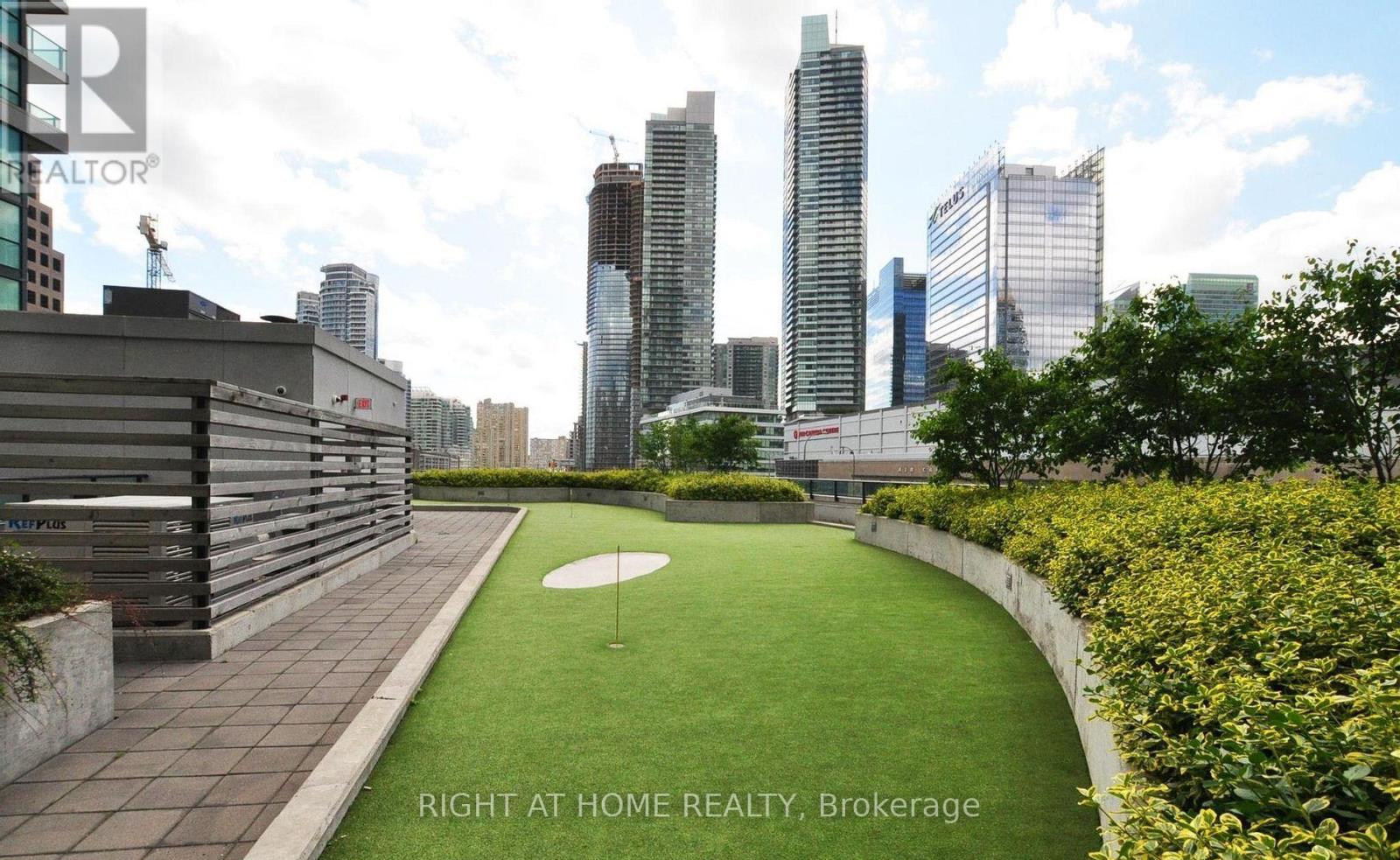 1109 - 18 Harbour Street, Toronto, Ontario  M5J 2Z6 - Photo 38 - C12592604