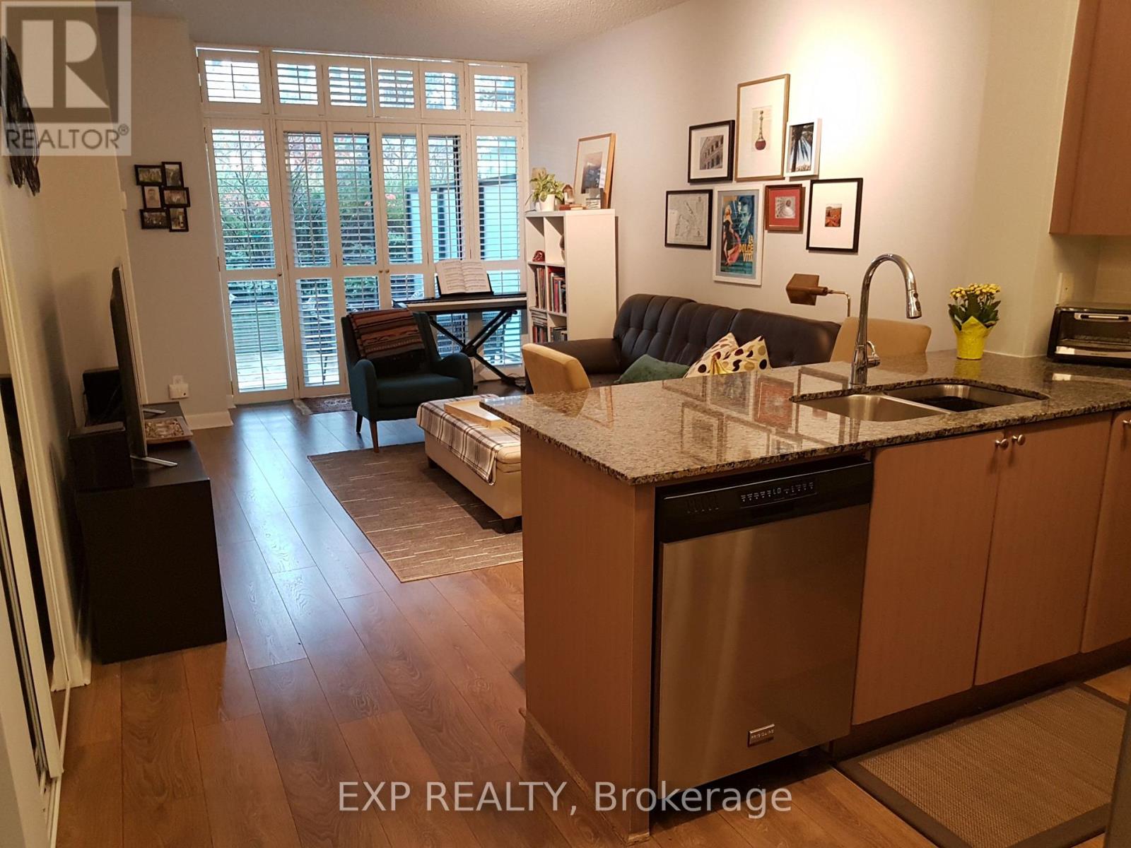 120 - 525 Wilson Avenue, Toronto, Ontario M3H 0A7 - Photo 3 - C12592606