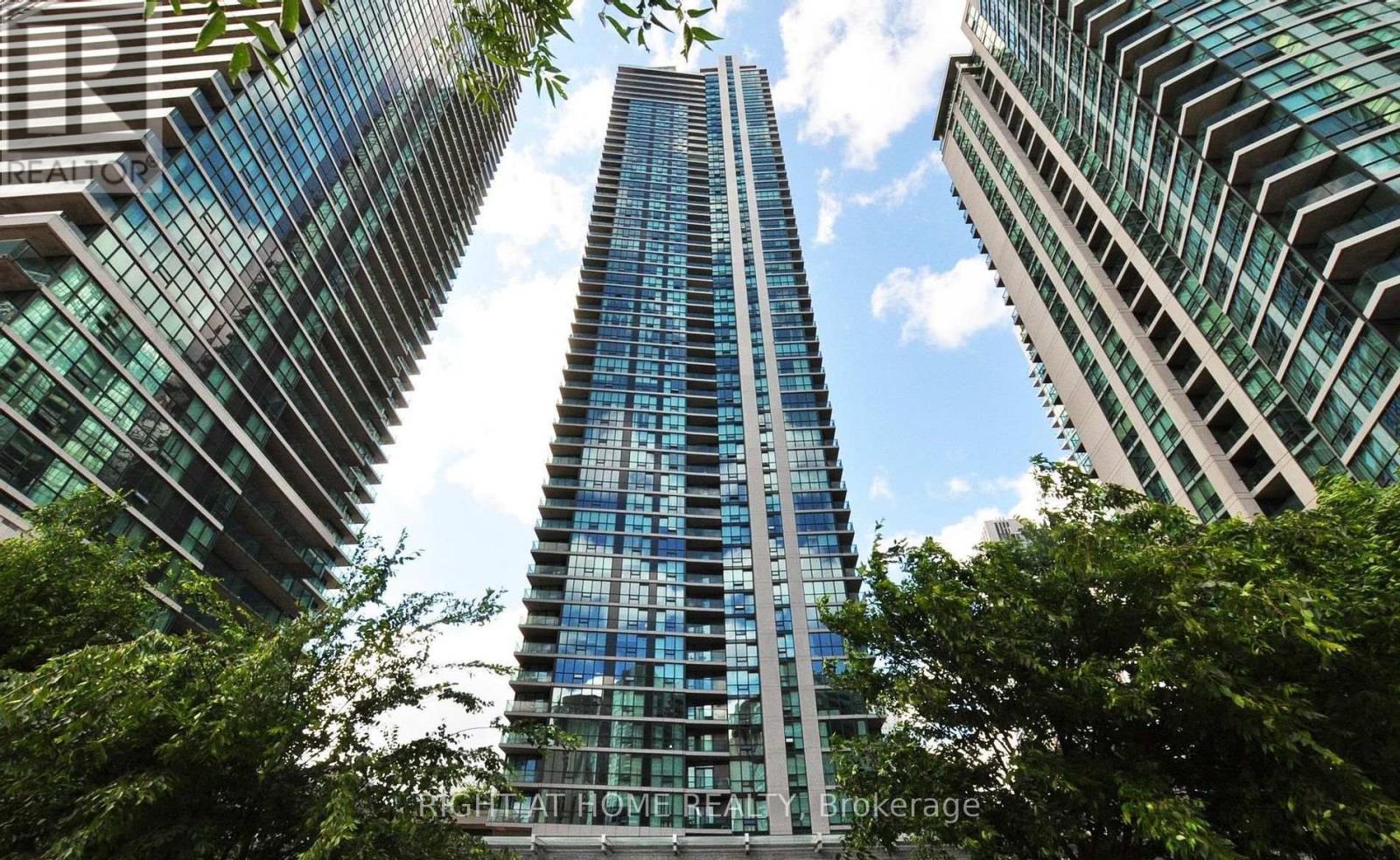 1109 - 18 HARBOUR STREET, Toronto, Ontario